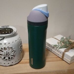 Owala 24 oz. FreeSip Insulated Water Bottle
